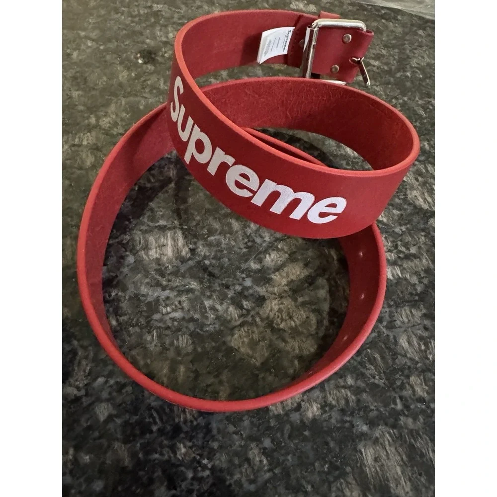Supreme Repeat Leather Belt Red Size M New With Box‎